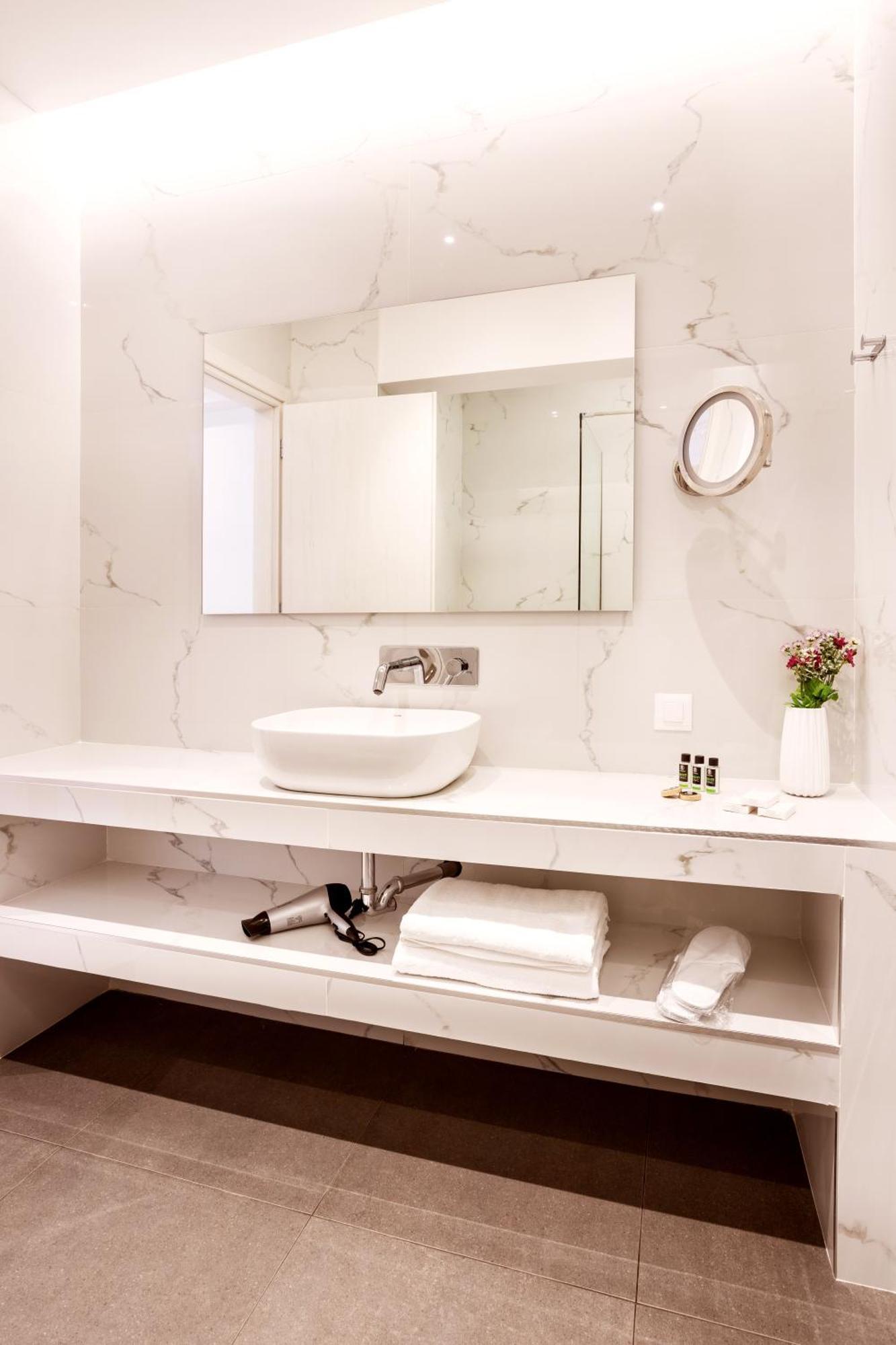 Days City Suites Атина Екстериор снимка