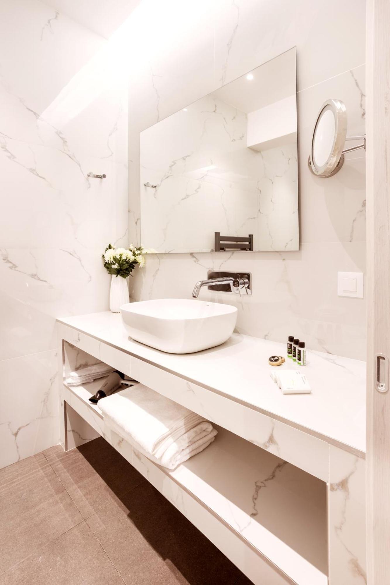 Days City Suites Атина Екстериор снимка