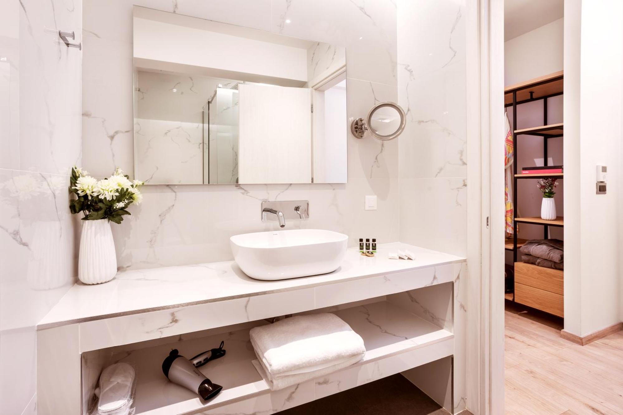 Days City Suites Атина Екстериор снимка
